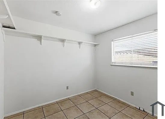 3109 Point East Dr — Photo 6