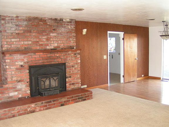 2nd image of 4340 Walnut Dr