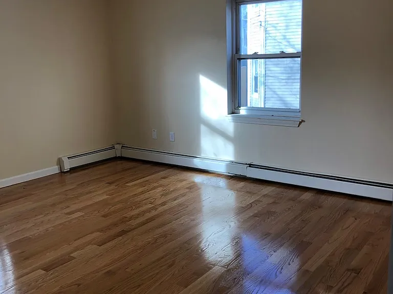 28 Ware St #3 — Photo 8