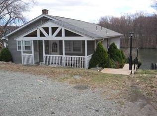 22 De Hart, West Milford, NJ 07421