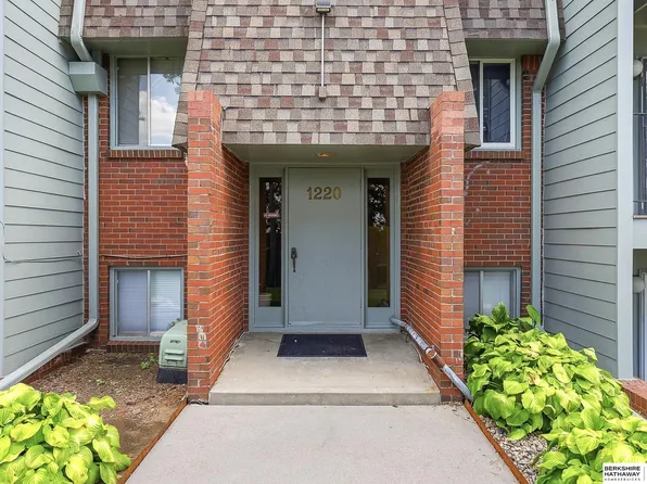 1220 S 120th St Unit 301, Omaha, NE 68144