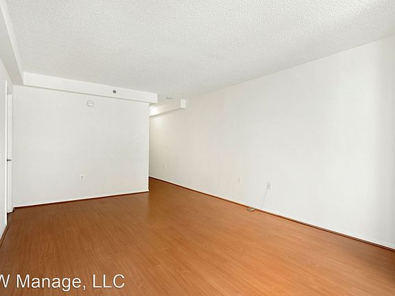 5th image of 4801 Fairmont Ave APT 314