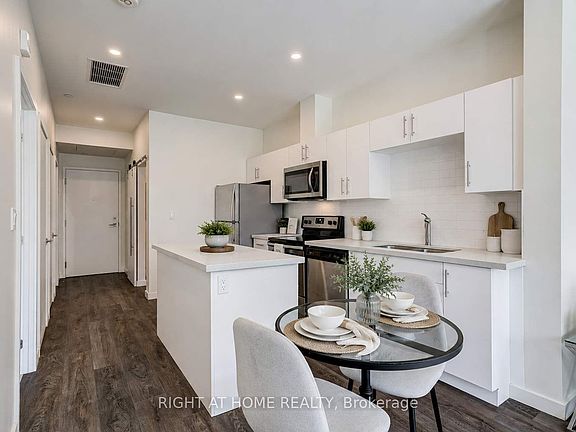 2nd image of 690 King St W #411