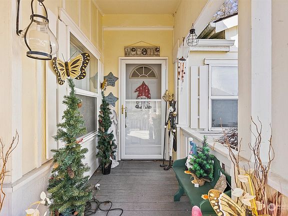 4th image of 201 W Oakview Avenue #23