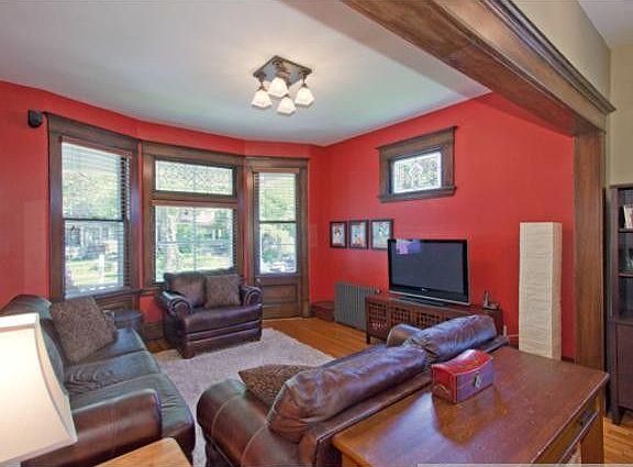 5th image of 998 Ashland Ave