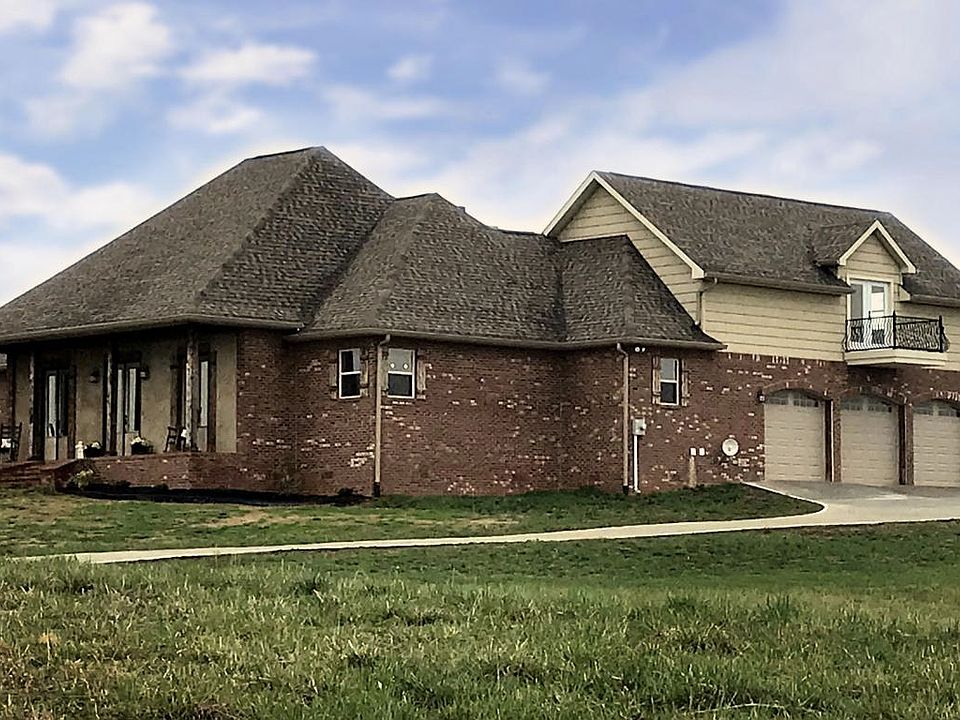 1st image of 230 Eagle View Dr