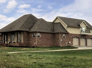 230 Eagle View Dr, Dandridge, TN 37725