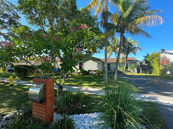 2nd image of 11160 NW 27th Pl