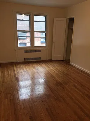 Rented by Roberto Guilbet, LREB | media 51