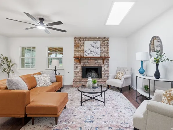 105 Mossridge, Universal City, TX 78148