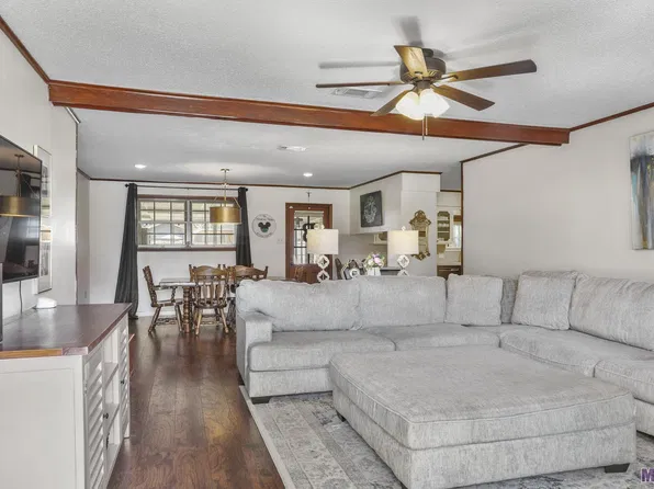 1212 E Rome St, Gonzales, LA 70737