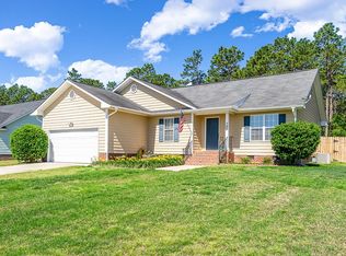 125 Dolphin Dr, Raeford, NC 28376