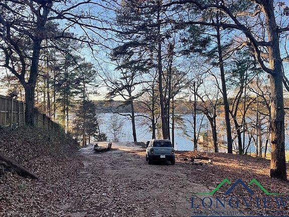 4th image of 1709 E Lake Dr