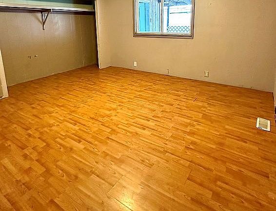 3rd image of 100 Buren Rd Space 832