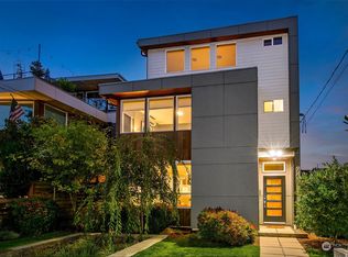 942 N 77th St, Seattle, WA 98103