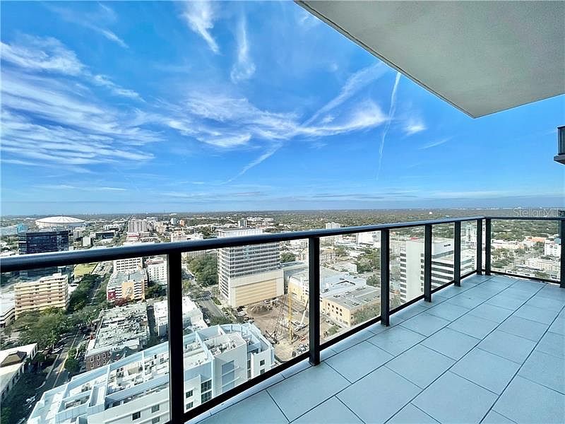 1st image of 100 1st Ave N #3107