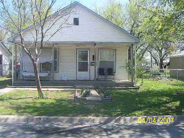 1st image of 132 Jones St