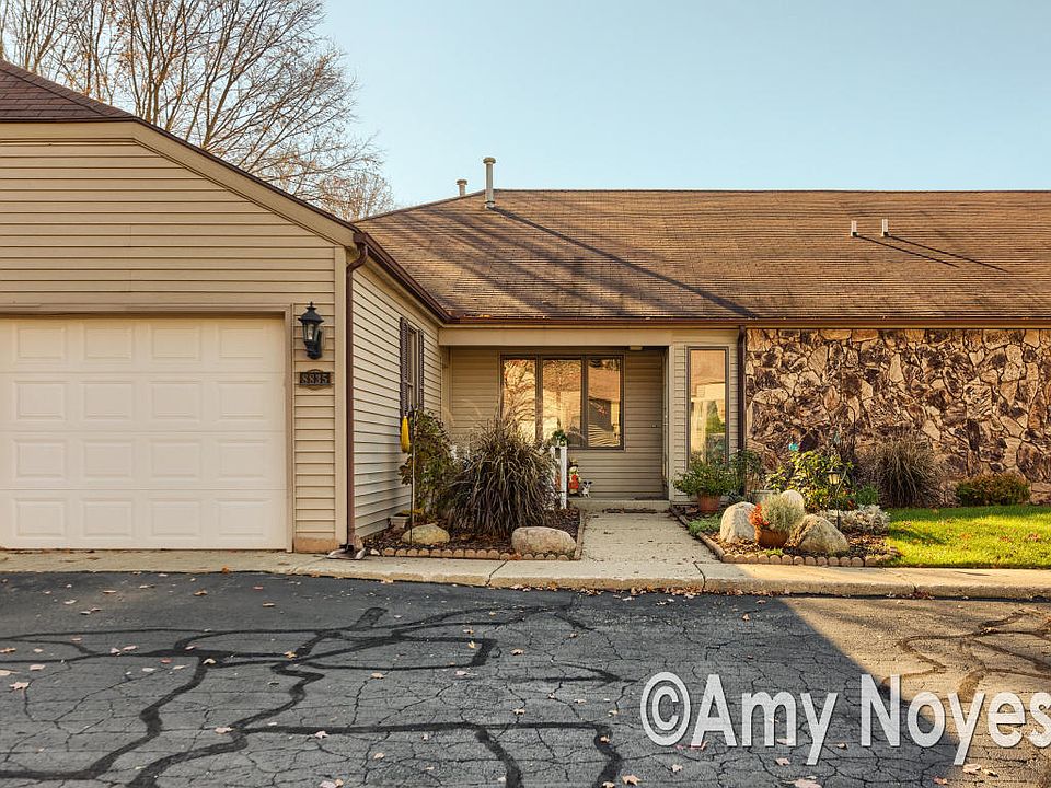 1st image of 8835 Castle Hill Dr NE #8