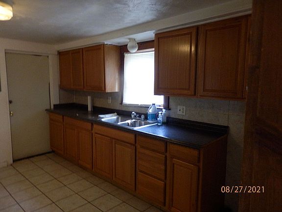 5th image of 1514 SE Quincy St