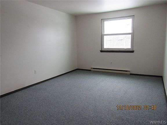 5th image of 837B Beach Rd