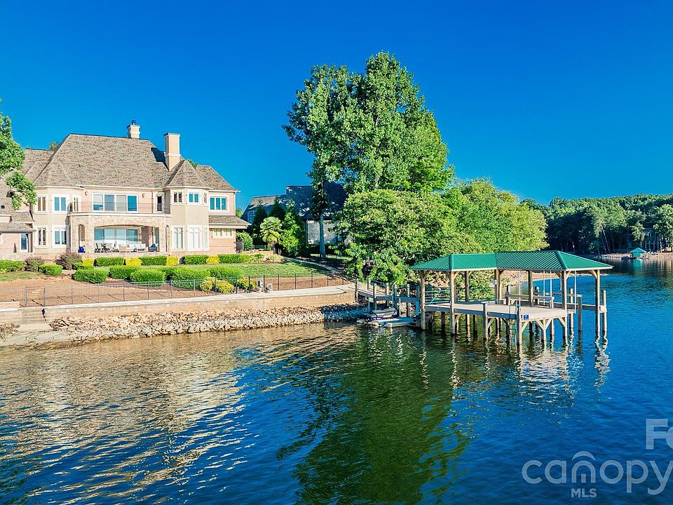 1st image of 4000 Channel Pointe Ln