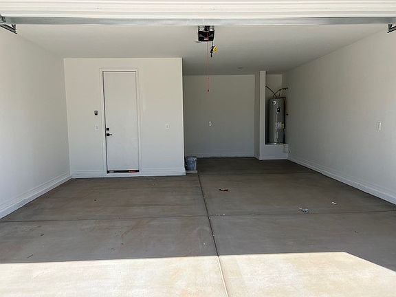 Tandem 2.5 car garage