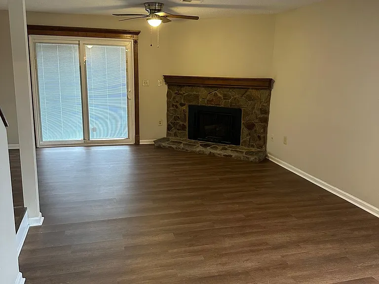 100 Willow Run Dr #31 — Photo 3