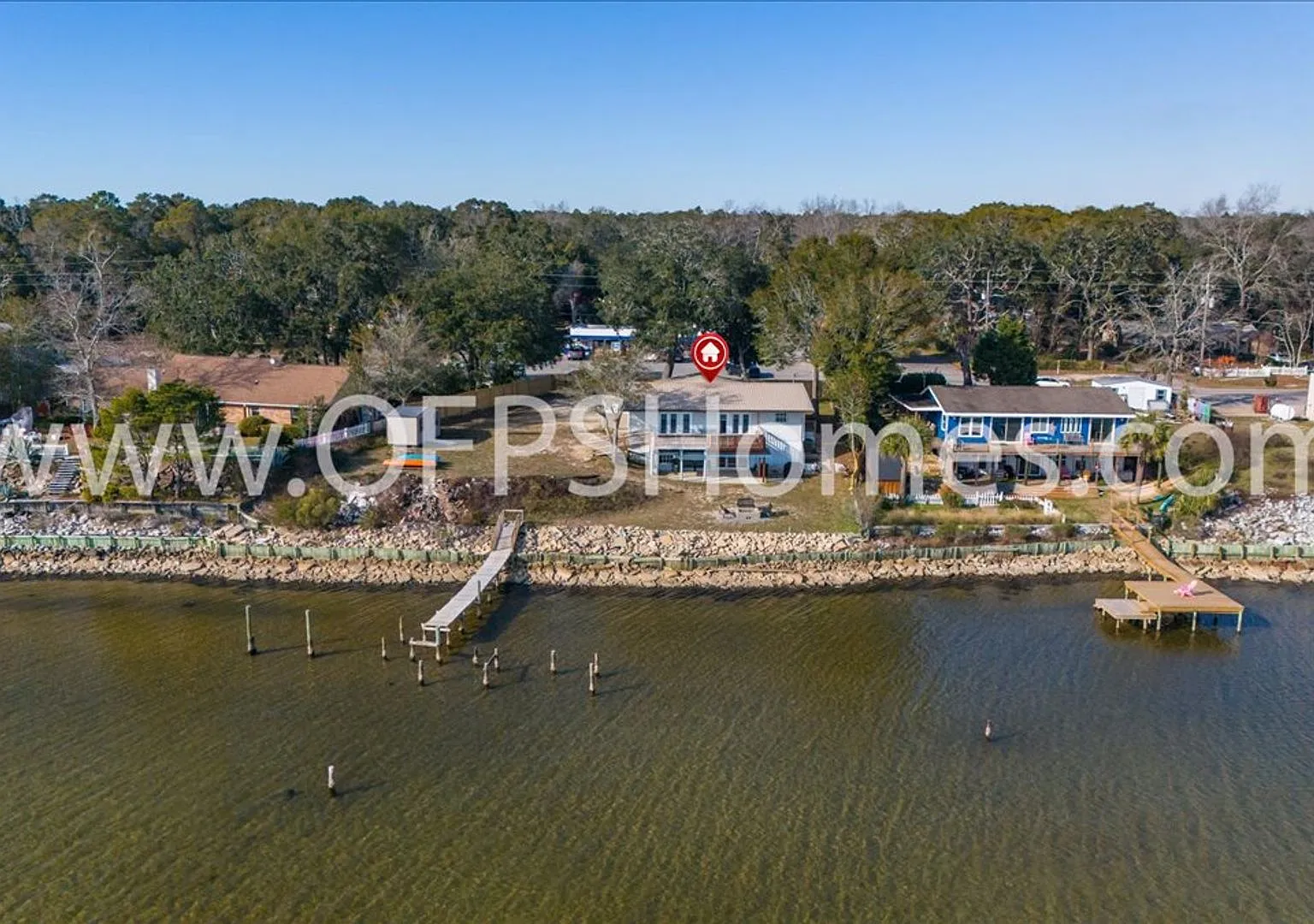Stunning 4-Bedroom, 3-Bath Waterfront Home in Choctaw Beach 140ft of Bayfront Bliss! — Photo 4