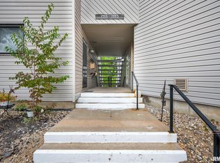 7223 N Lakeside Ct #12, Peoria, IL 61614