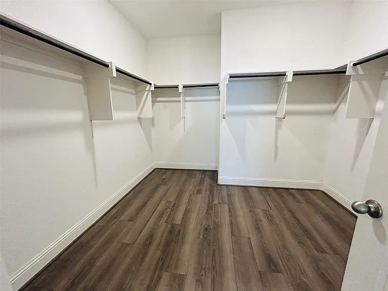 749 Lake Lacosta Dr — Photo 19