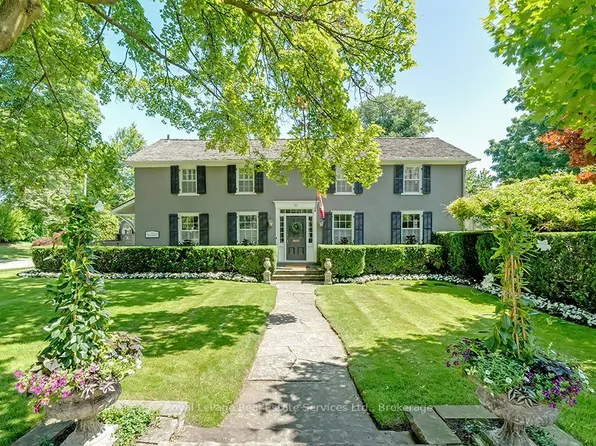 53 Thomas St, Oakville, ON L6J 3A2