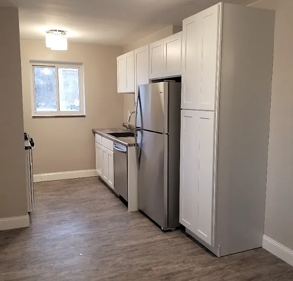 1 Glen Elm Dr #6 — Photo 4