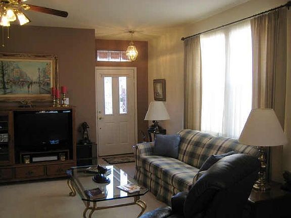 2nd image of 2405 Pharr Dr