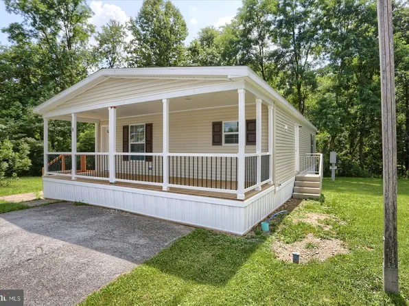 5 Demi Ct, Carlisle, PA 17015