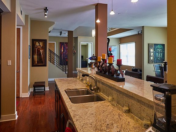 5th image of 575 Elm Ave APT 13
