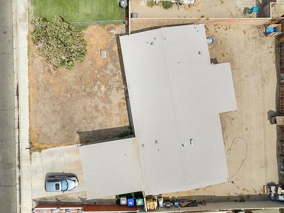 3rd image of 83085 Stone Canyon Ave