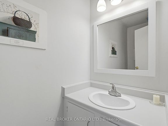 5th image of 122 Lakeshore Rd #46