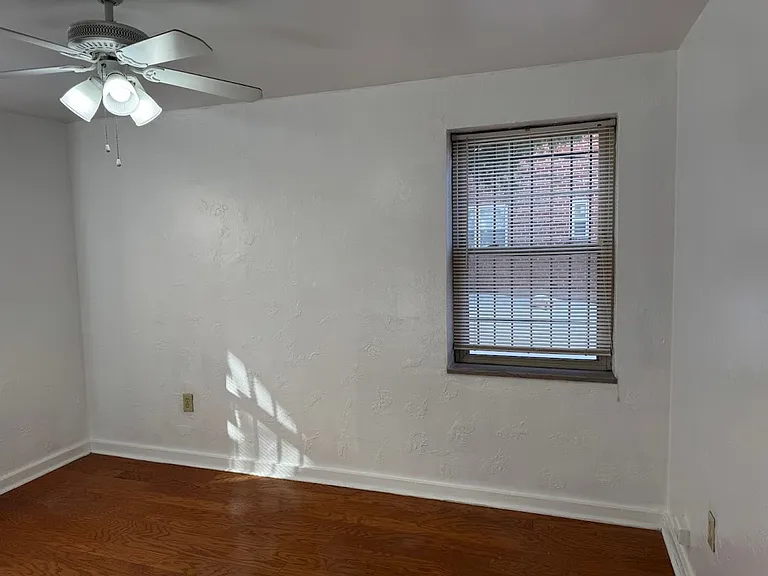 5506 Fifth Avenue — Photo 109