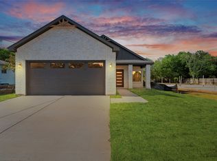 421 E Walnut St, Hillsboro, TX 76645