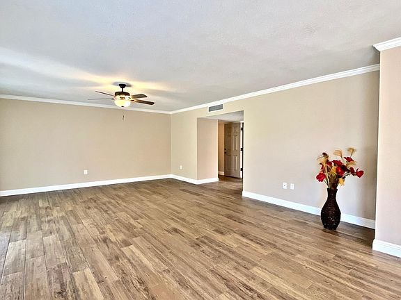 5th image of 19023 N Signal Butte Cir