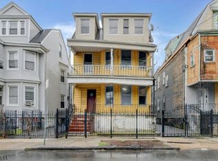 249 4th St, Newark, NJ 07107