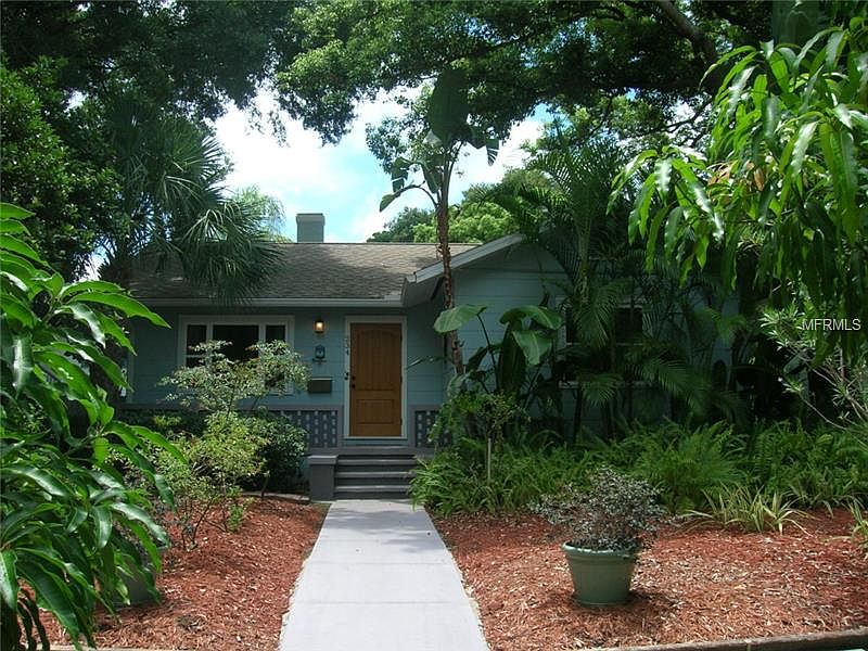 1st image of 234 9th Ave N