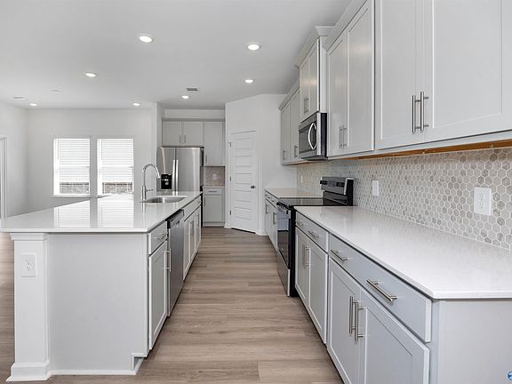 5th image of 29567 Satilla Cir