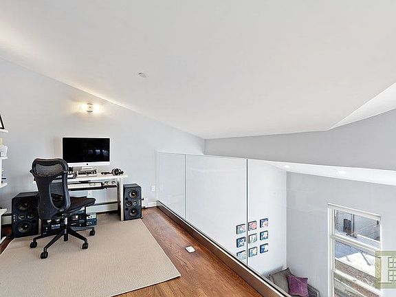 4th image of 368 12th St #6