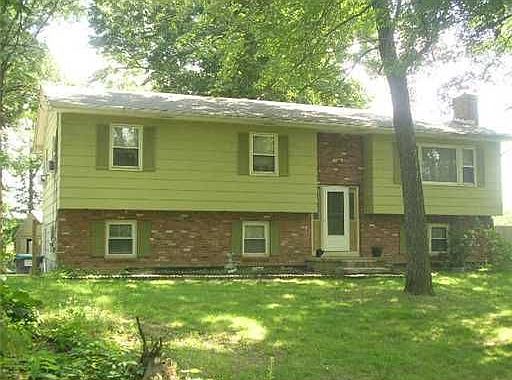2nd image of 12 Whitney Ln
