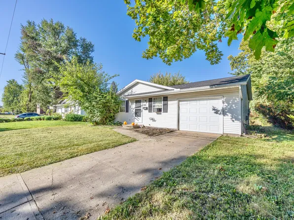 814 N Oakland St, Urbana, OH 43078