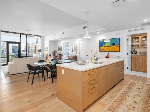 70 Rainey St #1306, Austin, TX 78701