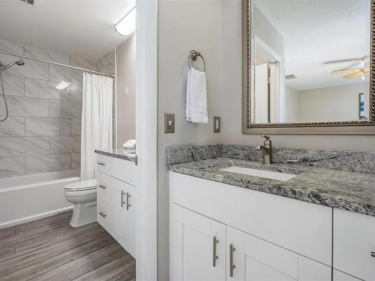 14631 Lake Forest Dr — Photo 13
