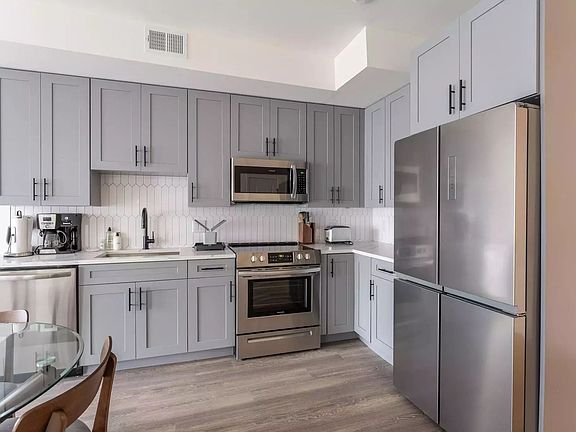 5th image of 521 N 41st St #6