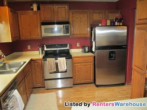 3rd image of 2520 Crestmount Ln